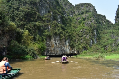 Tam Coc boat ride